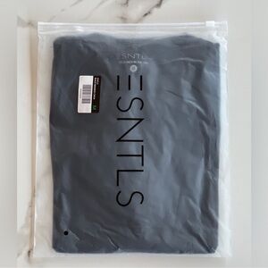 ESNTLS Men's Medium Black Crew Neck
T-Shirt